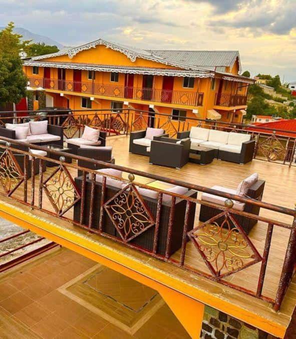 Vivy Hill'S Hotel 太子港 外观 照片